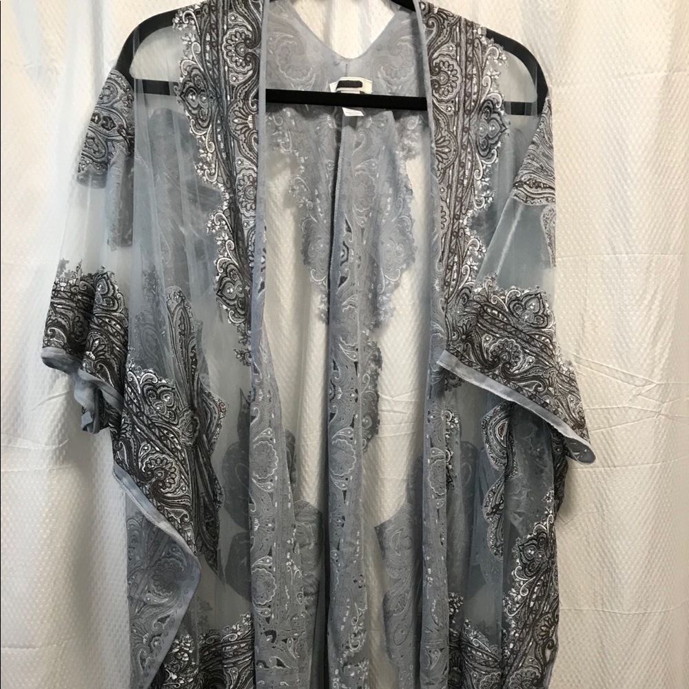 Gorgeous Fringed Kimono, NWOT, One Size